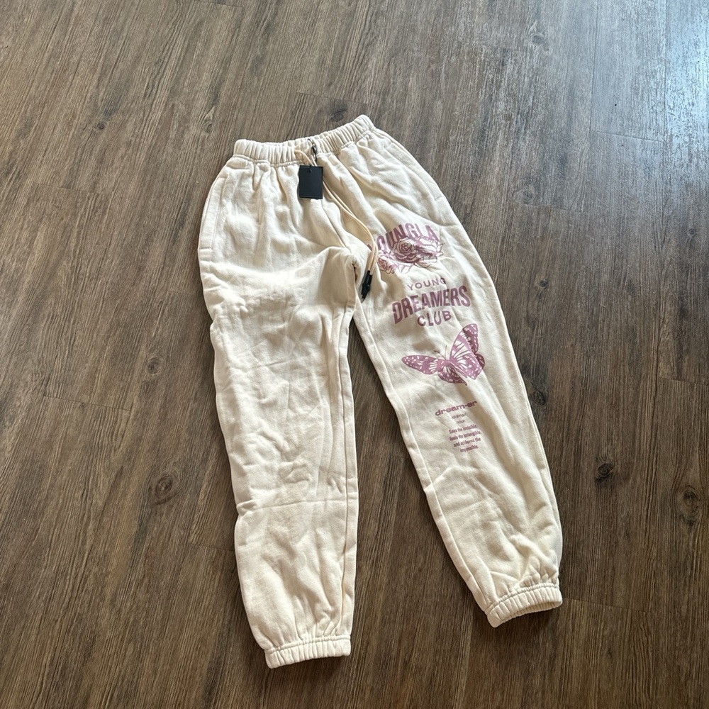 NWT young LA white dreamer pants with pink details
